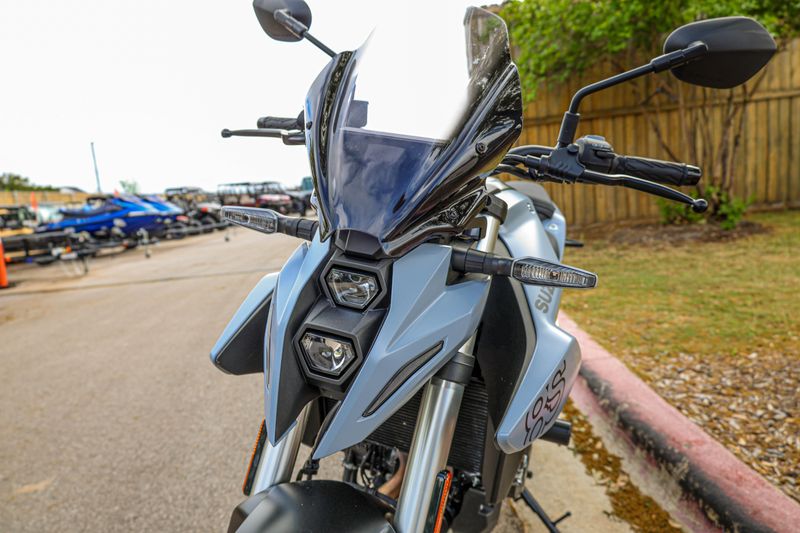 USED 2024 SUZUKI GSX-8S Image 4