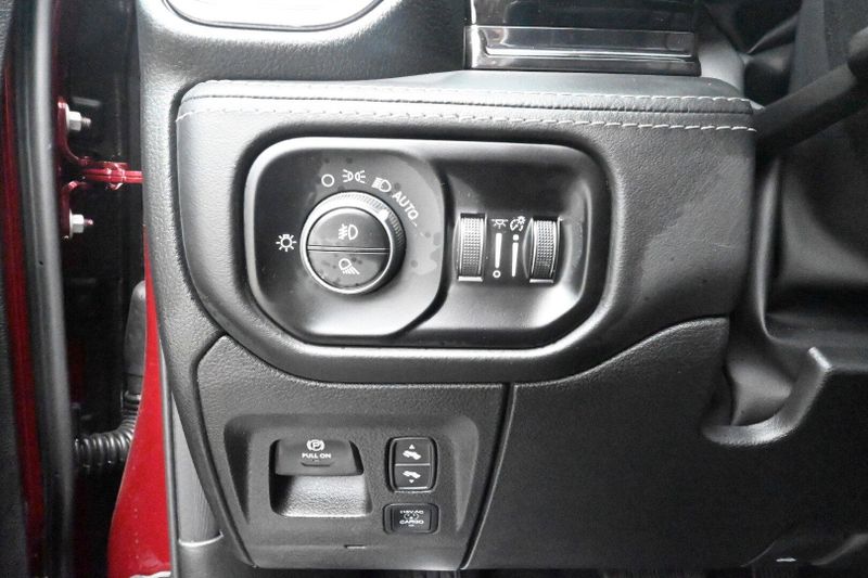 2025 RAM 1500 LimitedImage 24