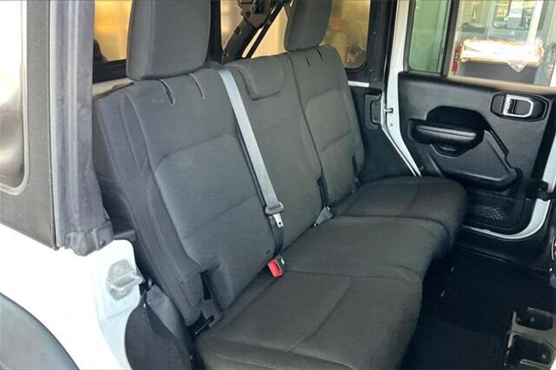 Used 2018 Jeep Wrangler Unlimited Sport SImage 26