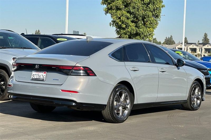 2023 Honda Accord Hybrid EX-L photo 4