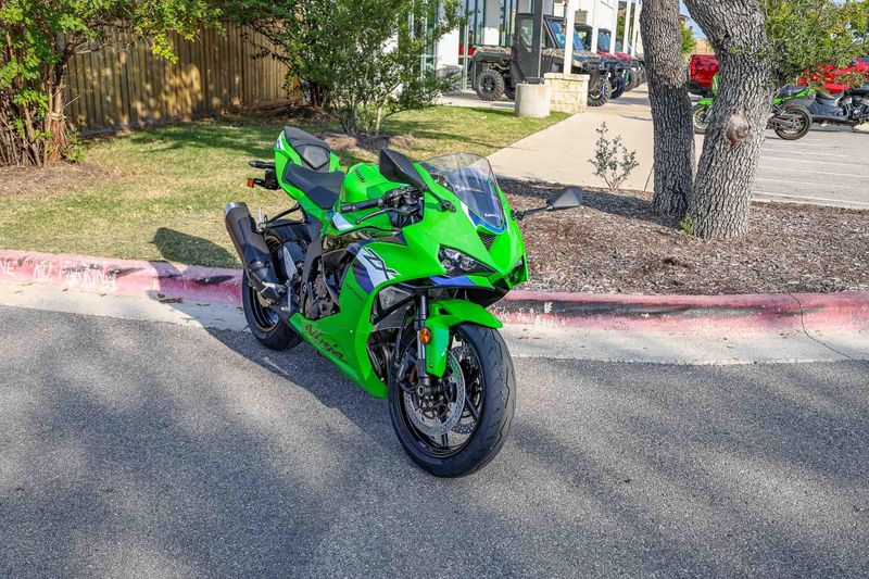 NEW 2026 KAWASAKI NINJA ZX6R Image 8
