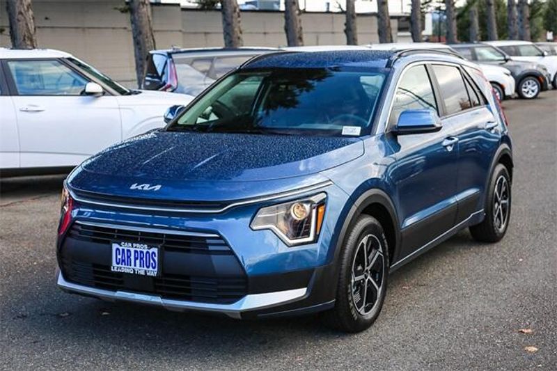 New 2025 Kia Niro EXImage 12