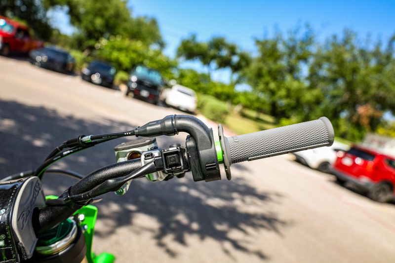 New 2026 Kawasaki KX450  LIME GREEN Image 16
