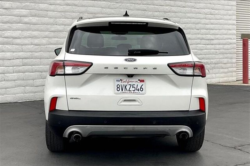 2020 Ford Escape SELImage 3