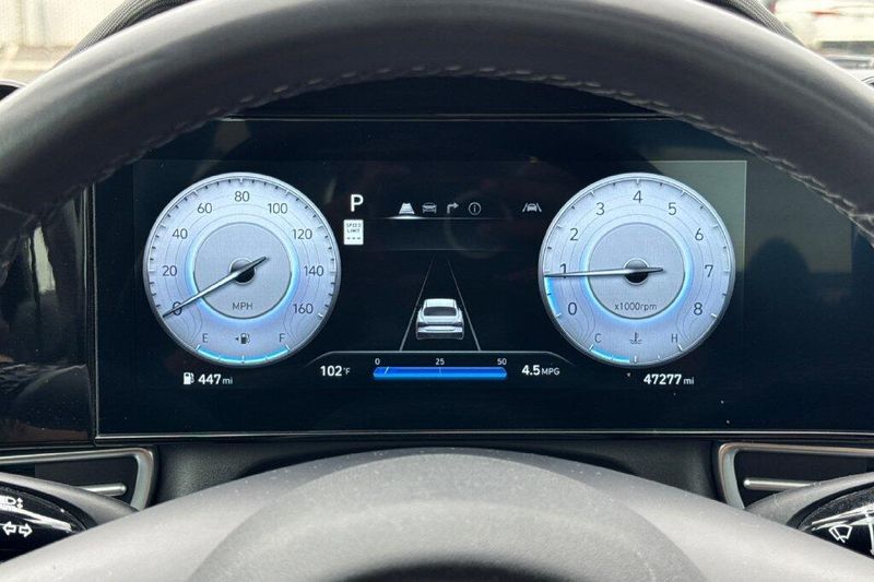 Used 2025 Hyundai Elantra SEL ConvenienceImage 22