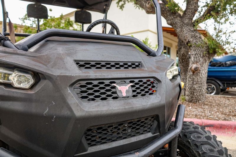 Used 2018 CUB CADET CHALLENGER 400  BLACK AND YELLOW Image 5