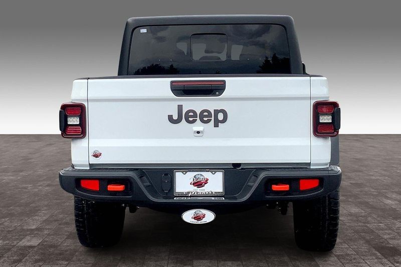 2025 Jeep Gladiator Mojave photo 4
