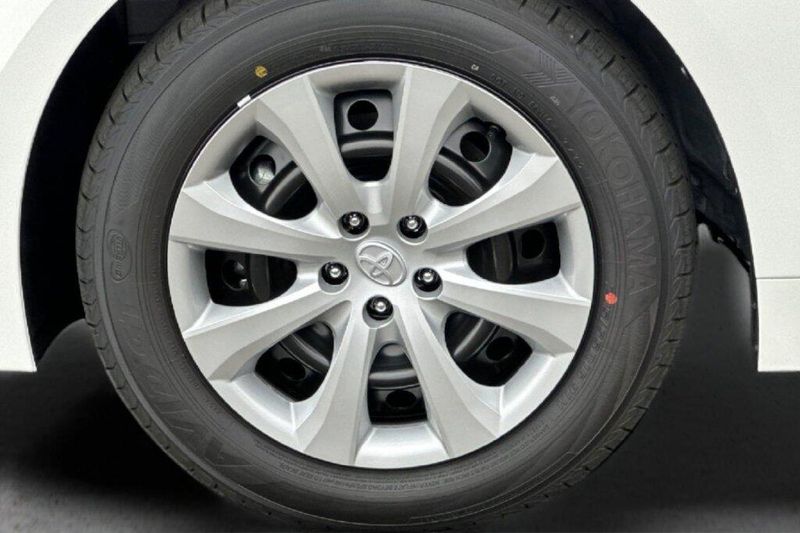 New 2027 Toyota Corolla LEImage 30