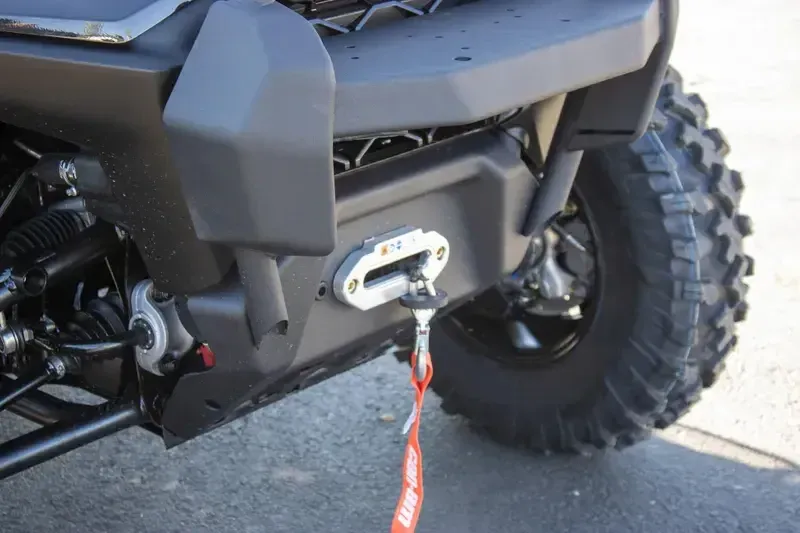 NEW 2026 CAN-AM DEFENDER MAX XT HD11 WITH 1025 INCH TOUCHSCREEN Image 8