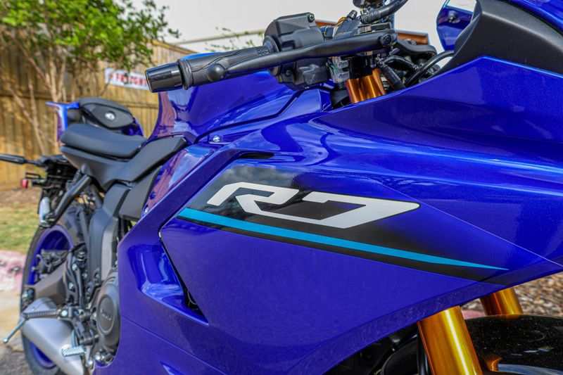 NEW 2026 YAMAHA YZFR7 Image 14