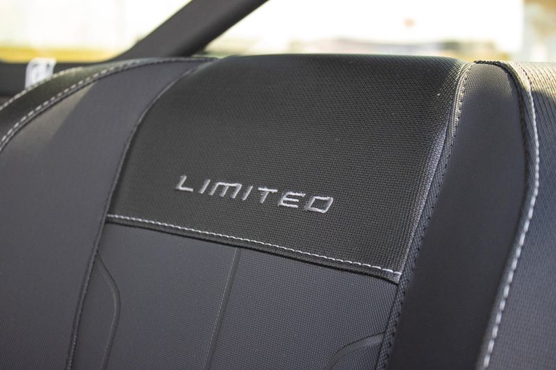 NEW 2026 CAN-AM DEFENDER MAX LIMITED CAB HD11 Image 21