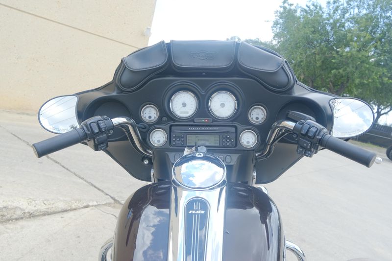 2011 HARLEY STREET GLIDE PURPLE Image 15