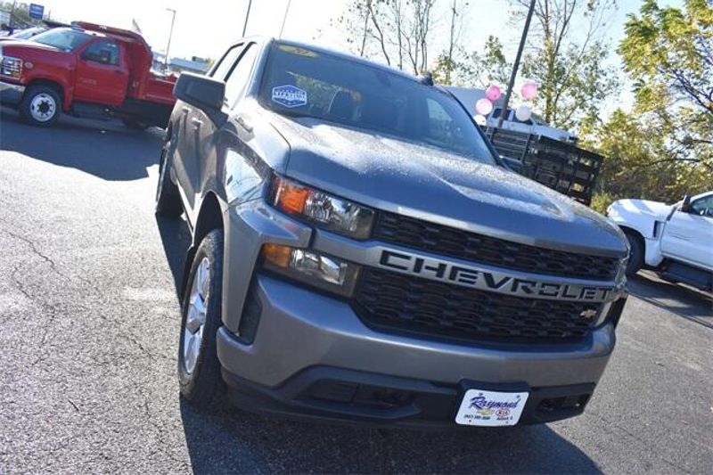 2020 Chevrolet Silverado 1500 CustomImage 9