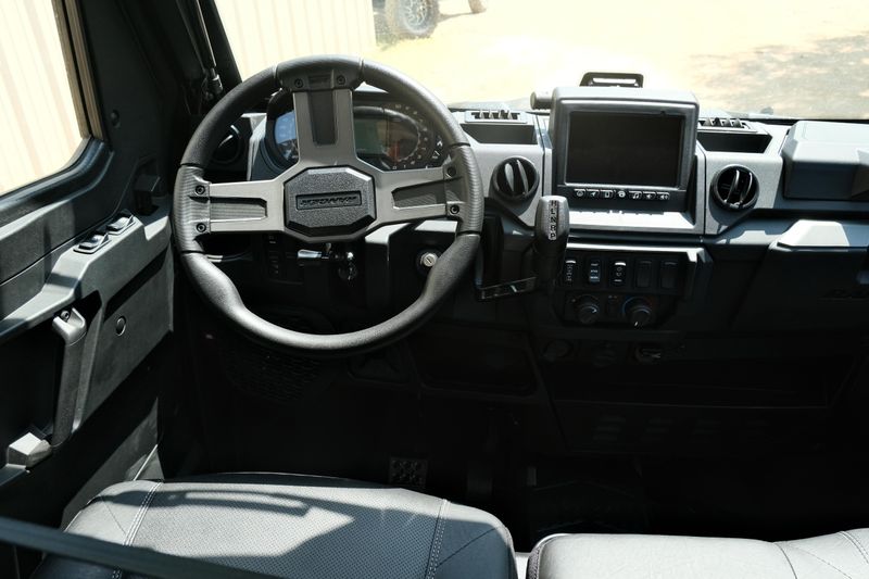 New 2025 Polaris RANGER CREW XP 1000 NORTHSTAR TEXAS EDITION BLACK CRYSTAL Image 14