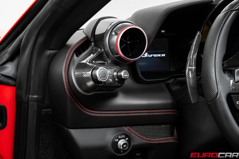 Used 2022 Ferrari F8 Spider *CARBON FIBER LED STEERING WHEEL * DAYTONA SEATS*Image 33