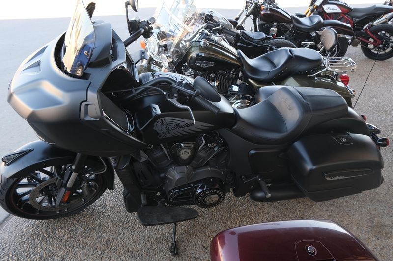 USED 2021 INDIAN MOTORCYCLE CHALLENGER DARK HORSE Image 5
