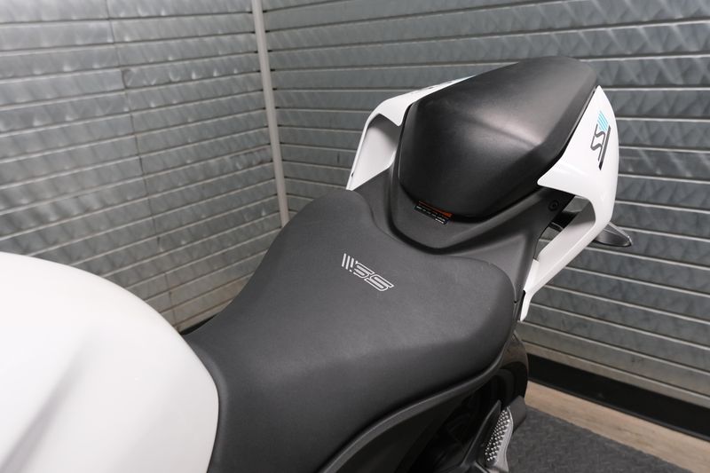 2024 CFMOTO 450SS NEBULA WHITEImage 17