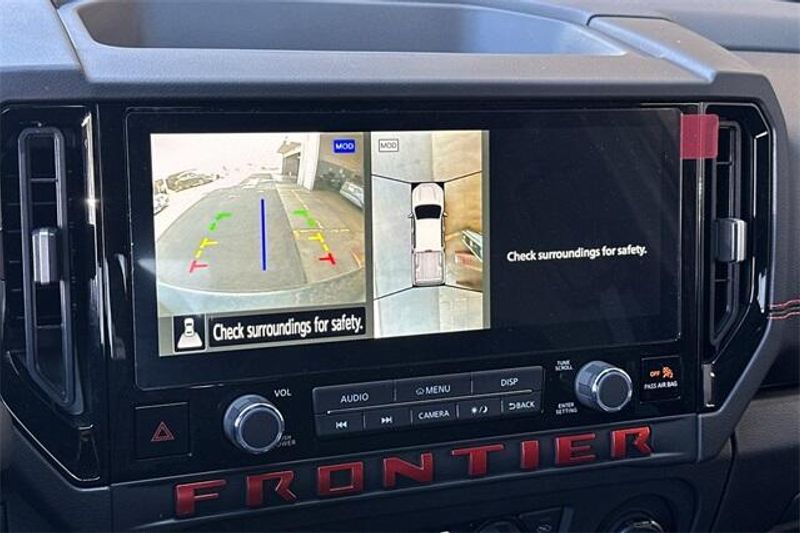 New 2025 Nissan Frontier PRO-XImage 15