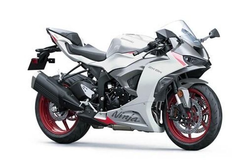 2025 Kawasaki Ninja ZX-6R ABS Image 1
