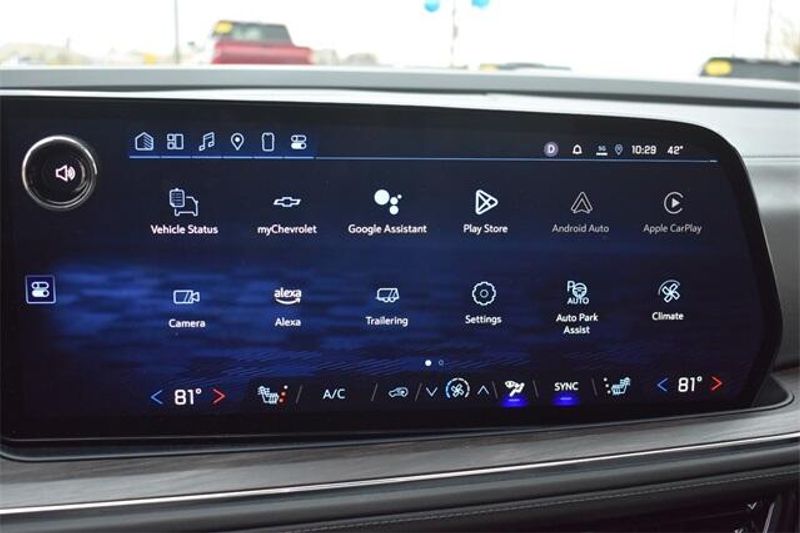 2025 Chevrolet Suburban Z71Image 33