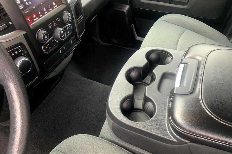 2021 Ram 1500 Classic Warlock photo 17