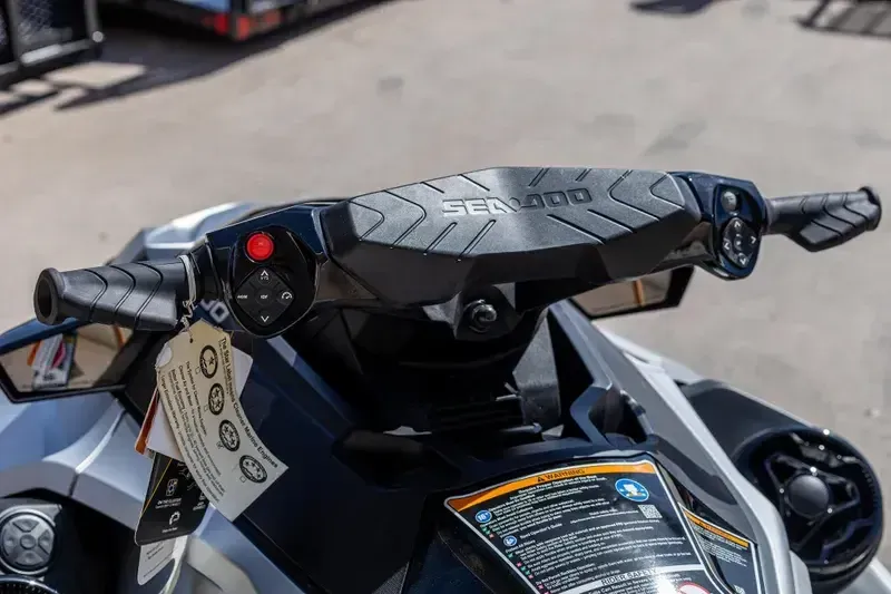 NEW 2026 SEADOO GTX LIMITED 325 WITH SOUND SYSTEM Image 12