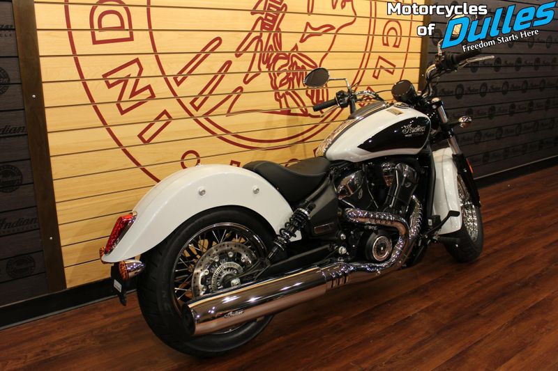 2025 Indian Motorcycle Scout Classic Ltd w/ Tech Pkg Image 7
