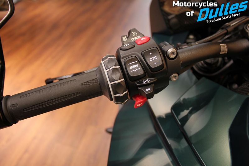 New 2026 BMW M1000XR Image 9