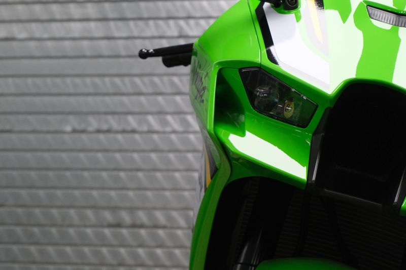 NEW 2025 KAWASAKI NINJA ZX10R KRT EDITION Image 10