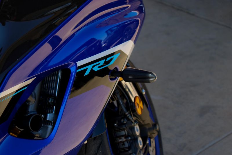 2025 Yamaha YZFR7 TEAM BLUE Image 10