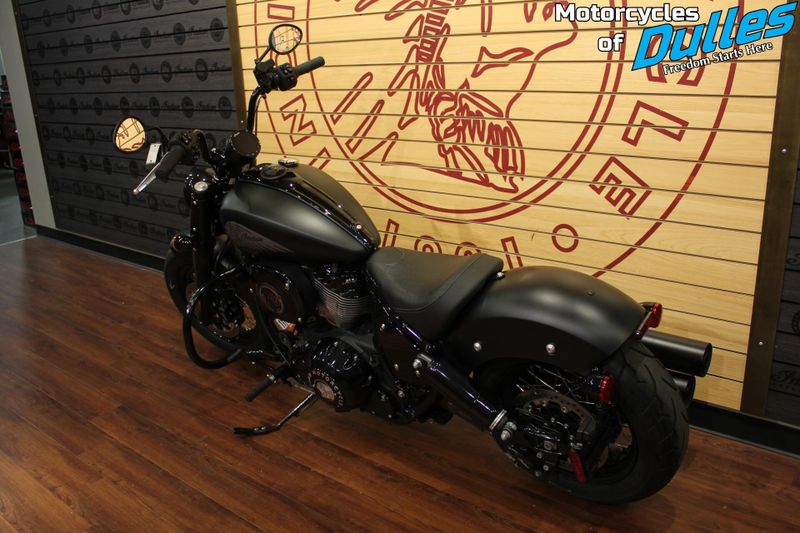 2023 Indian Motorcycle Chief Bobber Dark Horse Image 6
