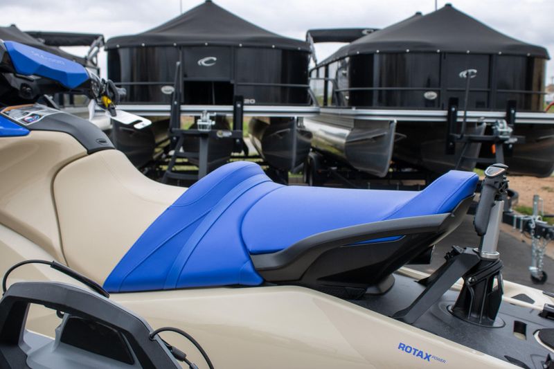 NEW 2026 SEADOO WAKE 170 WITH SOUND SYSTEM Image 12