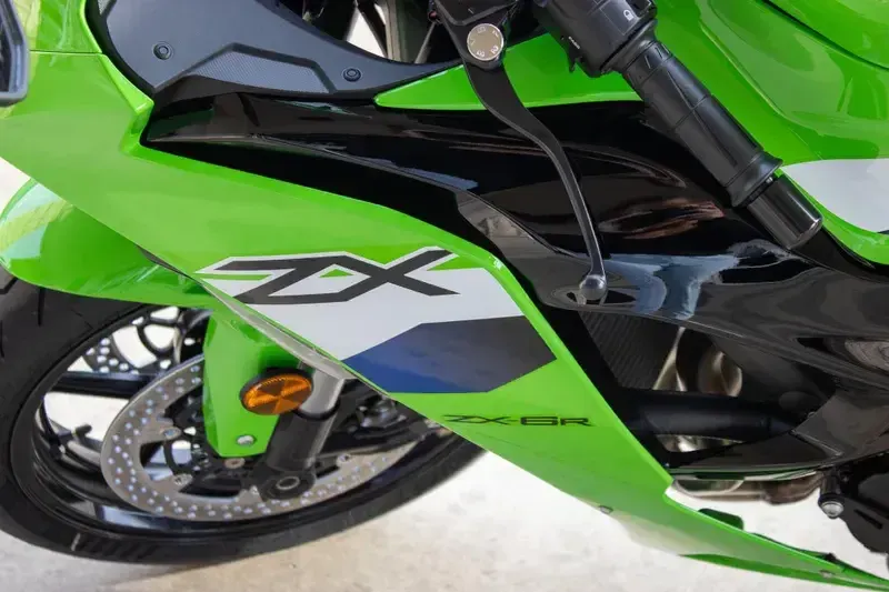 NEW 2026 KAWASAKI NINJA ZX6R ABS Image 12