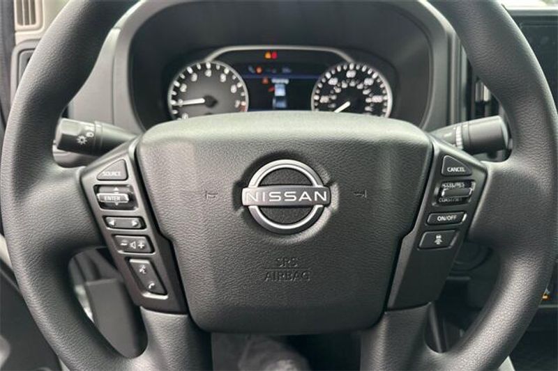 New 2025 Nissan Frontier SImage 19