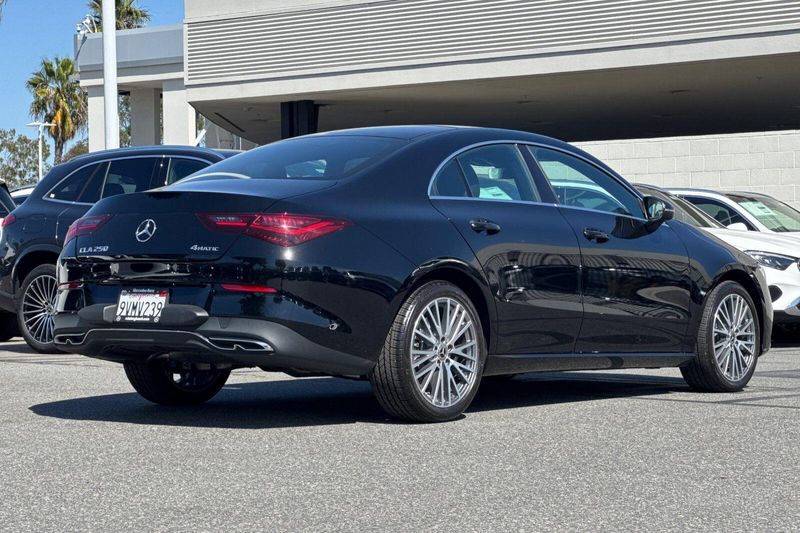 Used 2025 Mercedes-Benz CLA 250Image 4