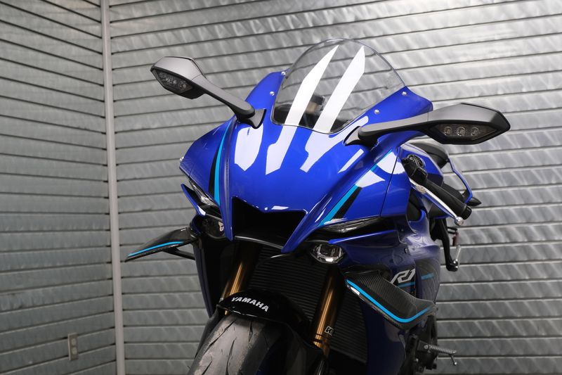 NEW 2026 YAMAHA YZF-R1 Image 9