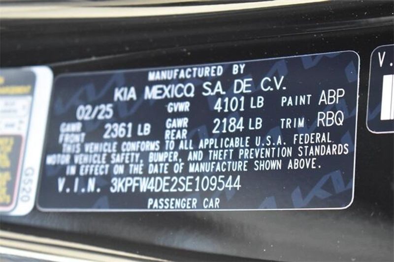 2025 Kia K4 GT-LineImage 36