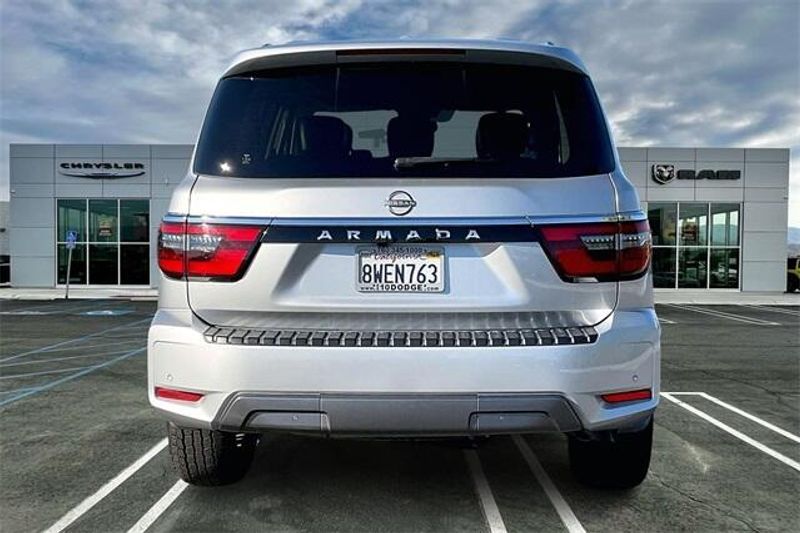 2021 Nissan Armada SV photo 3