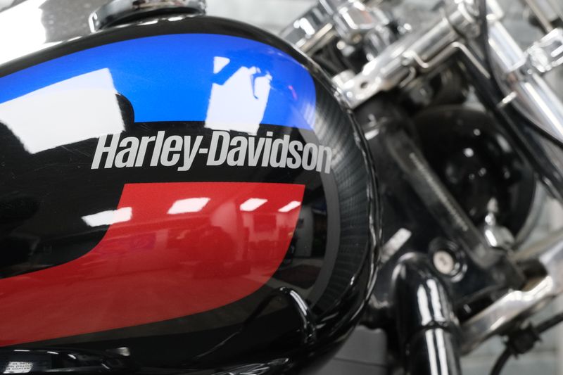 USED 2019 HARLEY SOFTAIL LOW RIDER Image 11