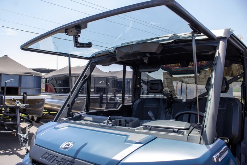 NEW 2026 CAN-AM DEFENDER LIMITED CAB HD11 Image 21