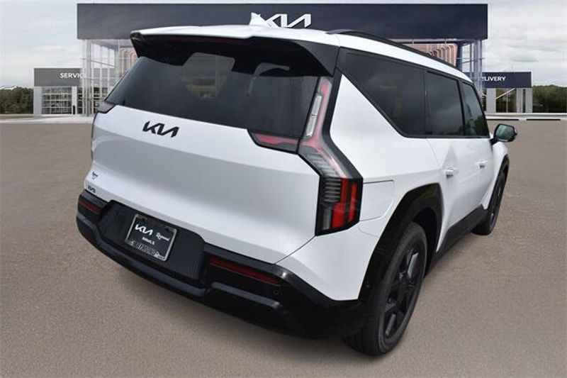 New 2026 Kia EV9 LandImage 3