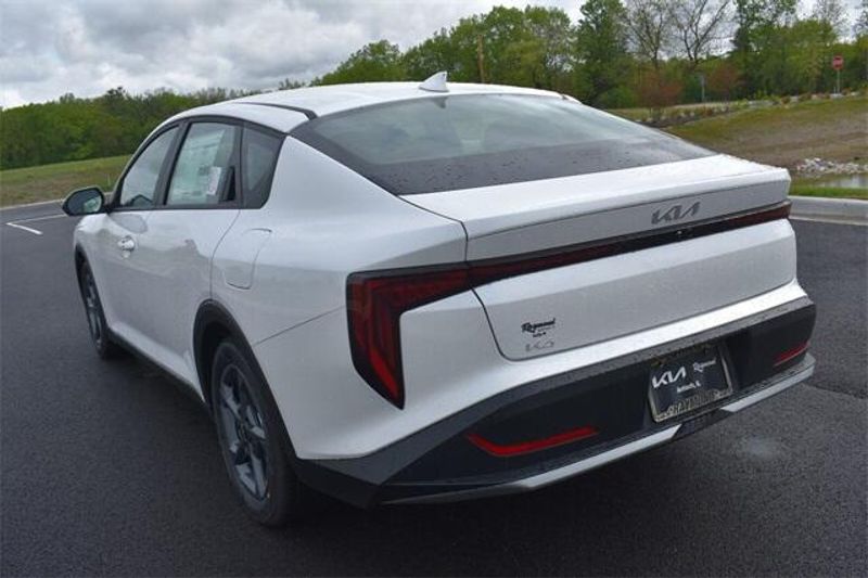 2025 Kia K4 LXSImage 5