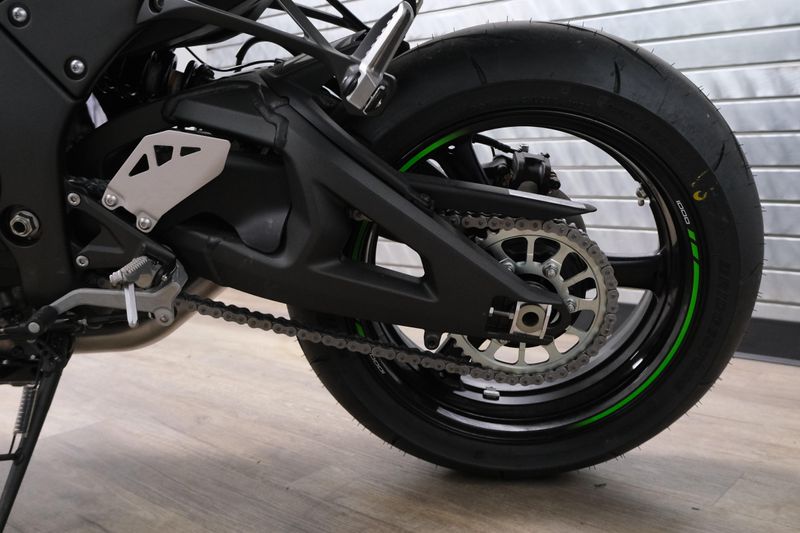 NEW 2025 KAWASAKI NINJA ZX10R KRT EDITION Image 19