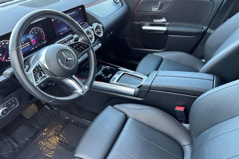 Used 2025 Mercedes-Benz GLA 250Image 9
