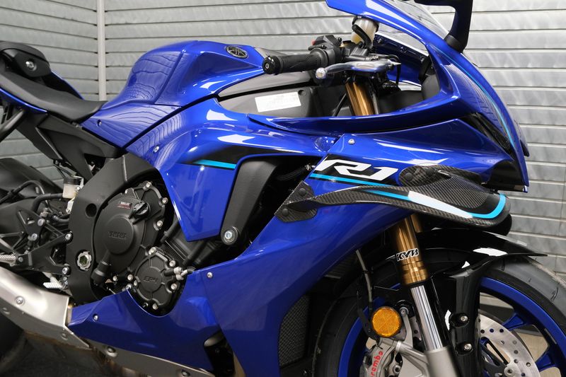 NEW 2026 YAMAHA YZF-R1 Image 12