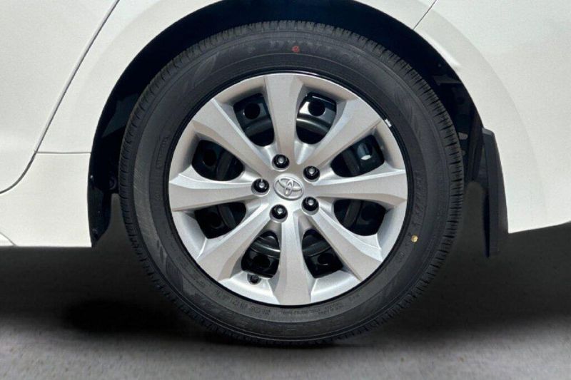 New 2027 Toyota Corolla LEImage 30