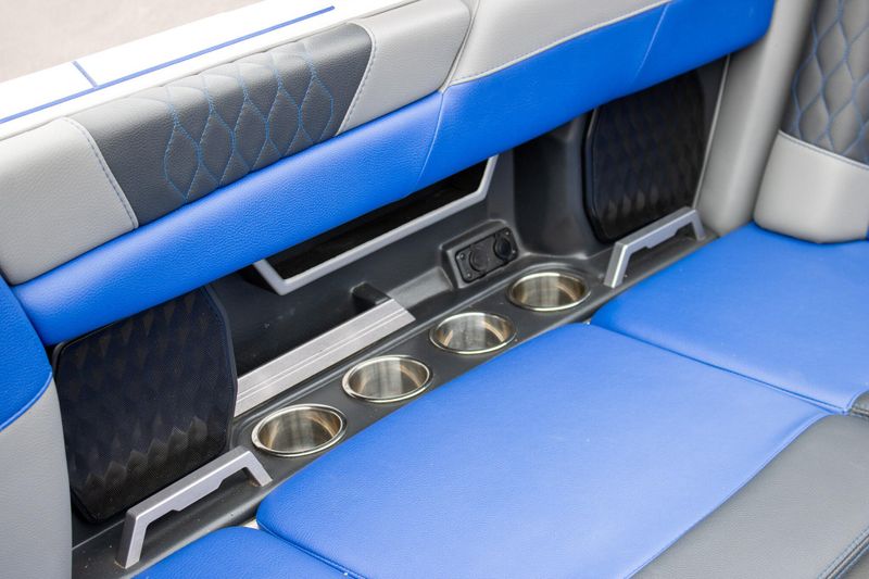 USED 2022 MALIBU M240 Image 23