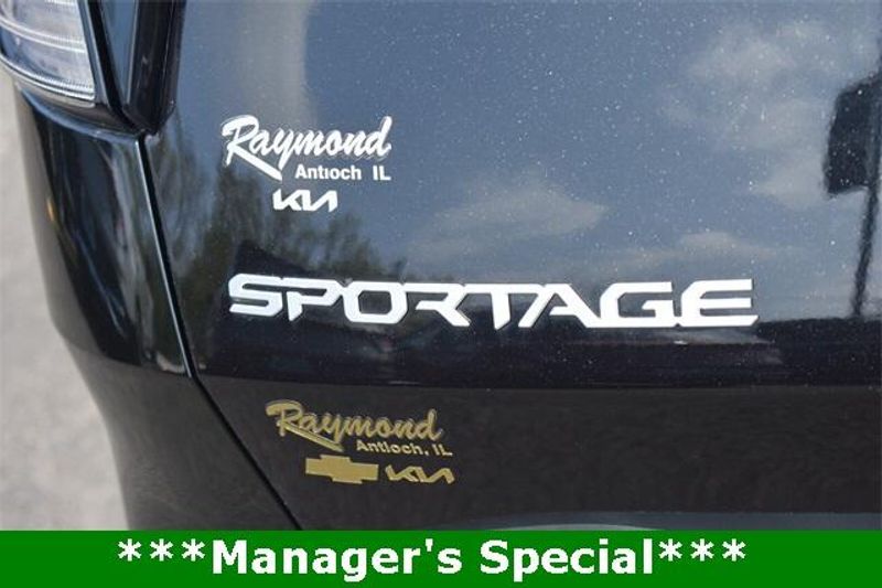 2024 Kia Sportage LXImage 14