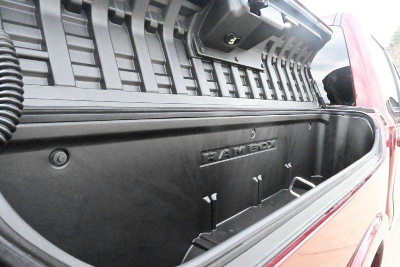 2025 RAM 1500 LimitedImage 14