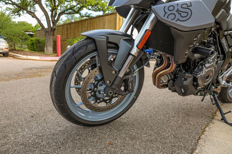 USED 2024 SUZUKI GSX-8S Image 8